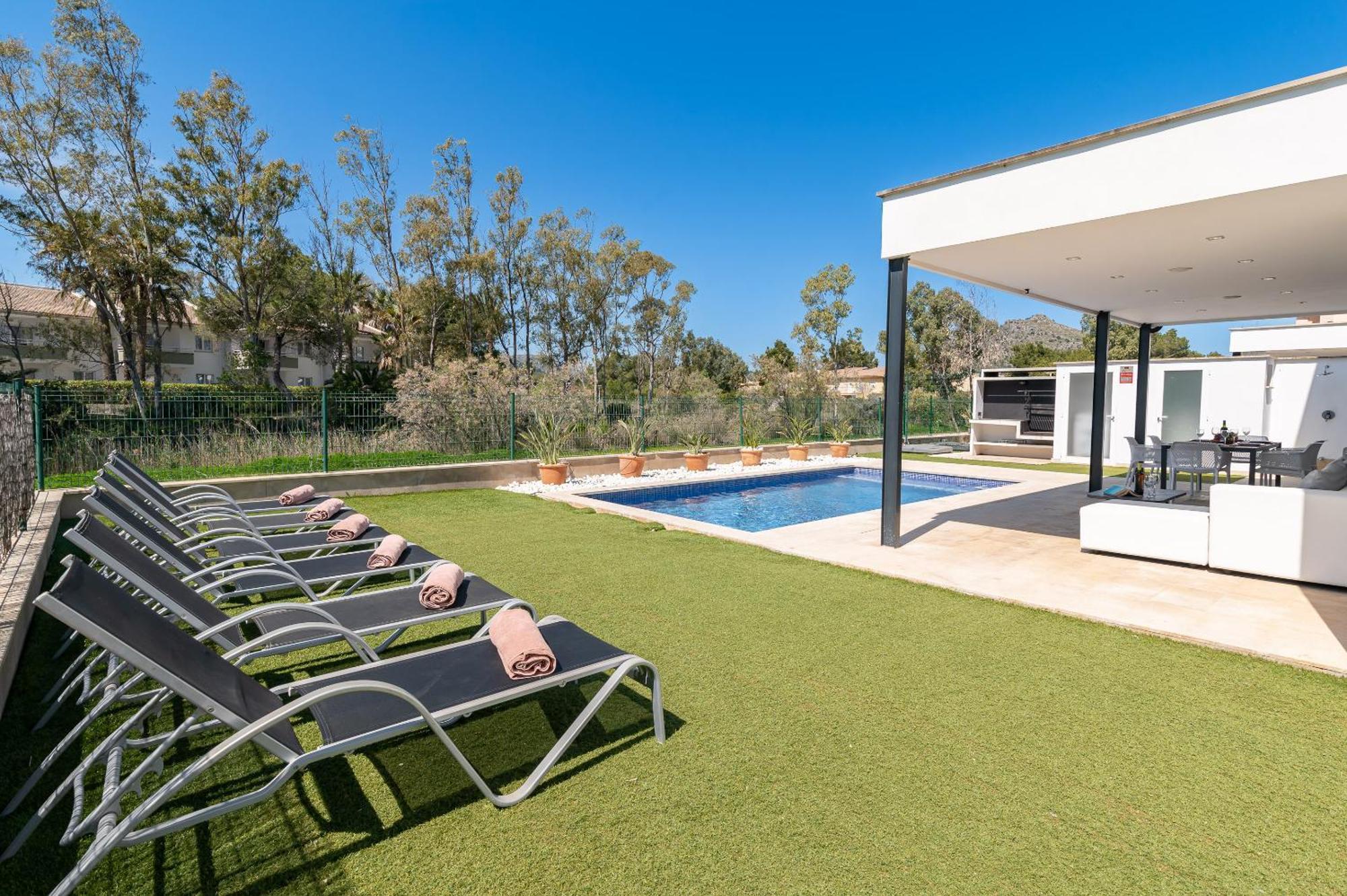 Beach Villa Cosins 1 Mel By Sealand Villas Alcúdia Eksteriør bilde